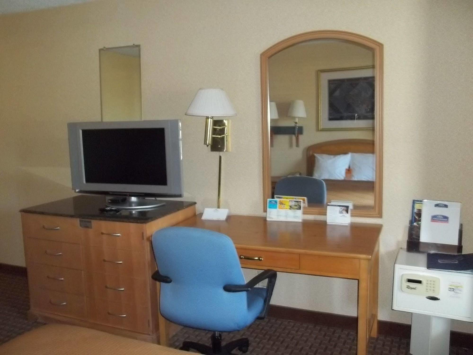 ฮาวเวิร์ด จอห์นสัน บาย วินด์แฮม เวอร์จิเนียบีช Motel ภายนอก รูปภาพ