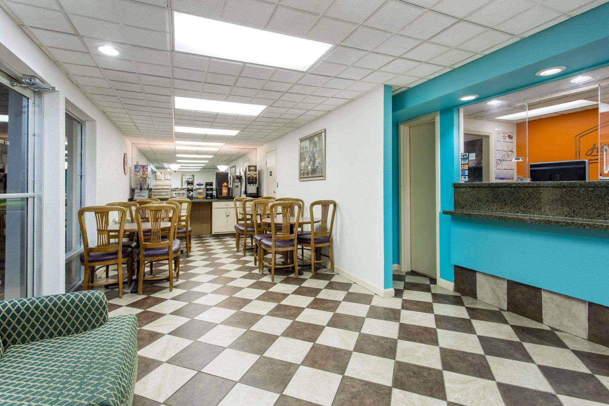 ฮาวเวิร์ด จอห์นสัน บาย วินด์แฮม เวอร์จิเนียบีช Motel ภายนอก รูปภาพ