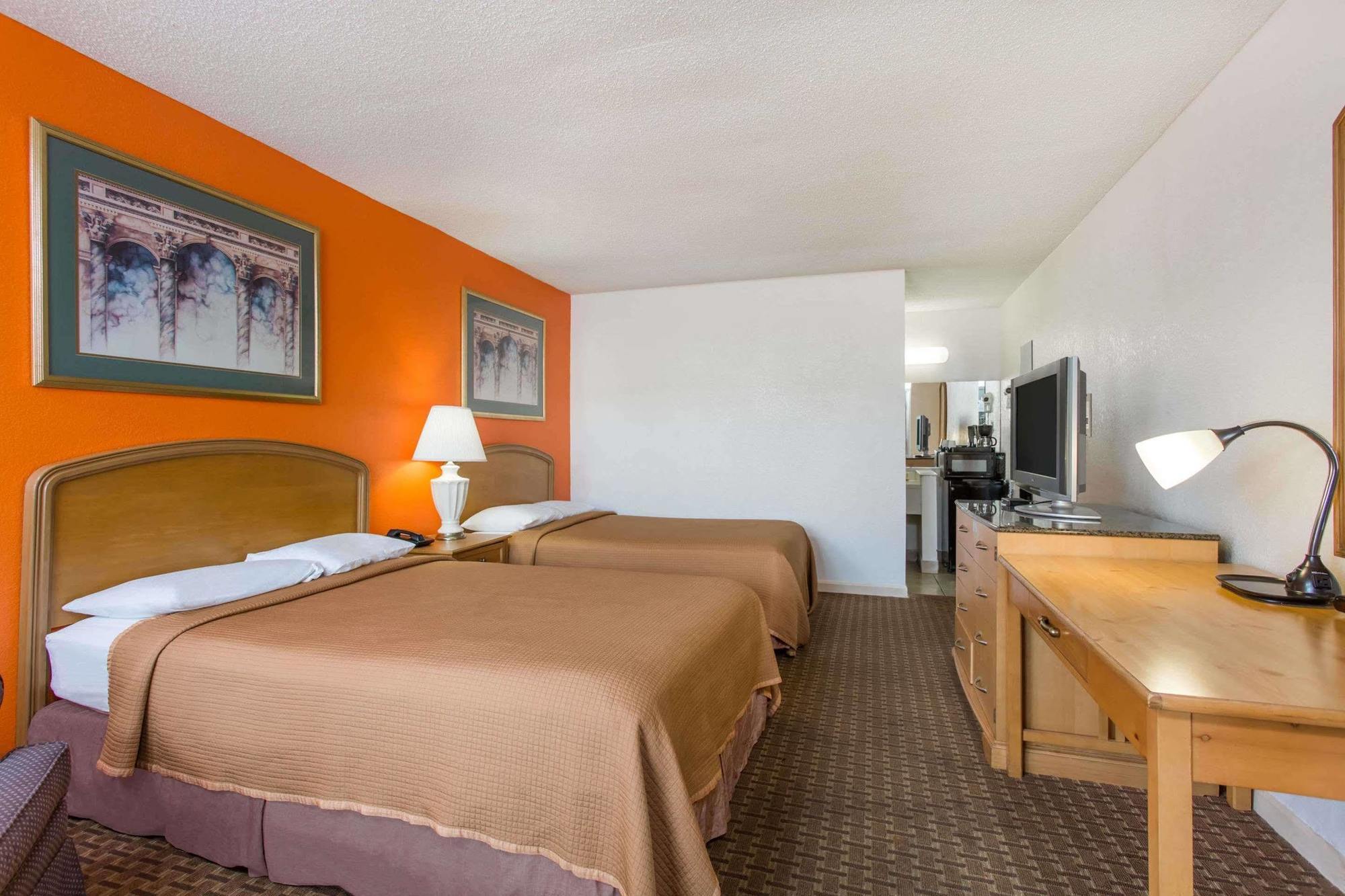 ฮาวเวิร์ด จอห์นสัน บาย วินด์แฮม เวอร์จิเนียบีช Motel ภายนอก รูปภาพ