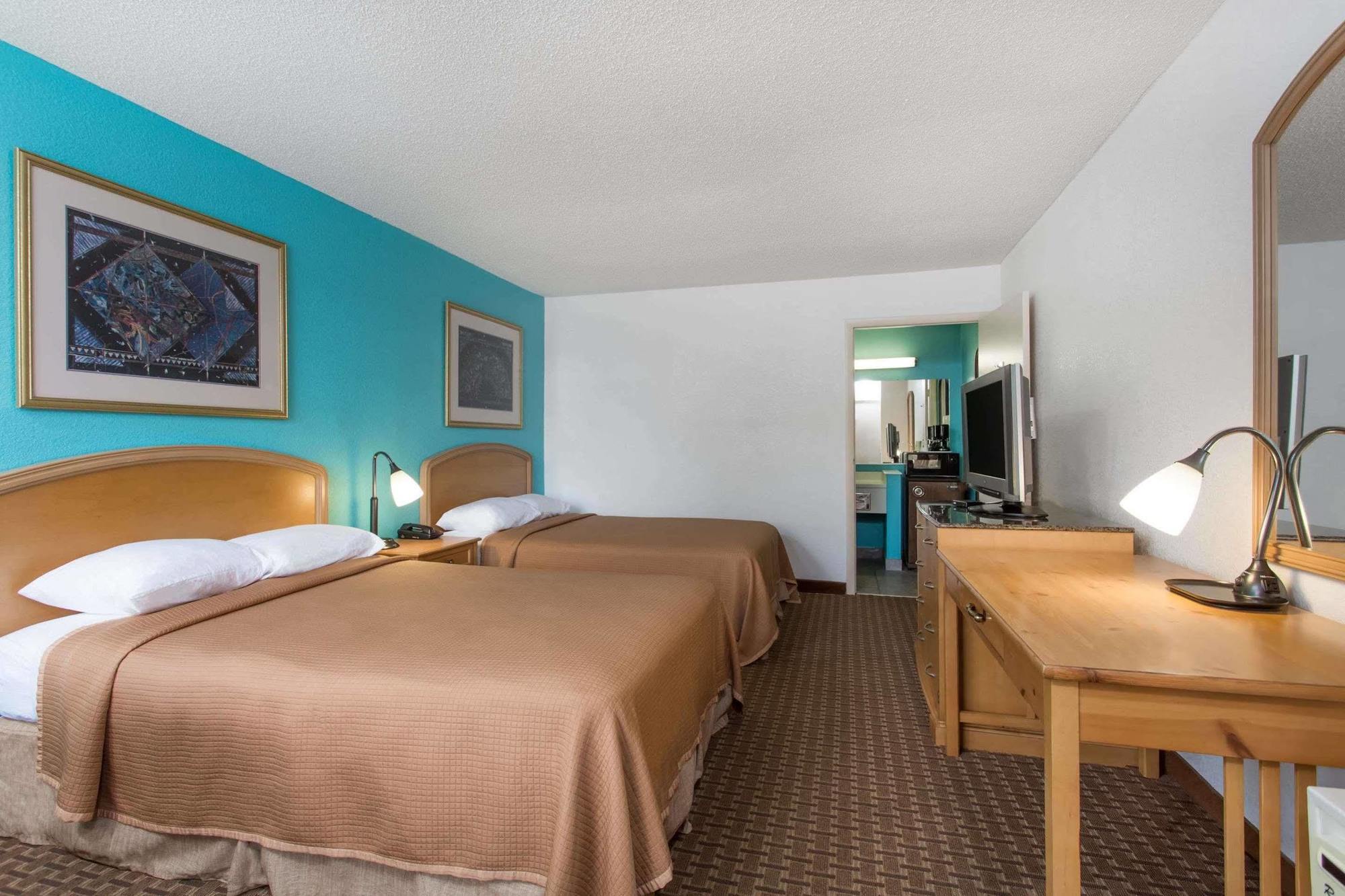 ฮาวเวิร์ด จอห์นสัน บาย วินด์แฮม เวอร์จิเนียบีช Motel ภายนอก รูปภาพ