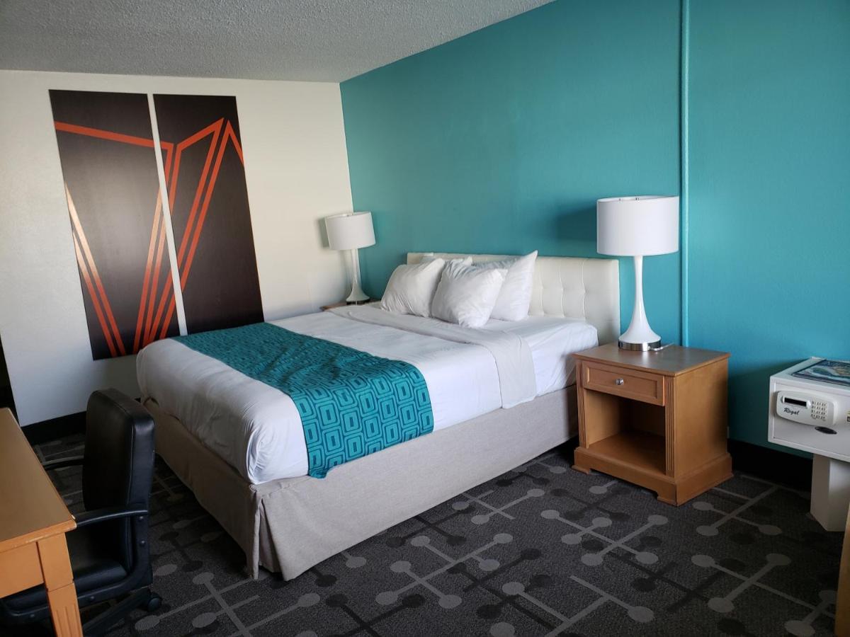 ฮาวเวิร์ด จอห์นสัน บาย วินด์แฮม เวอร์จิเนียบีช Motel ภายนอก รูปภาพ